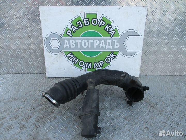 Патрубок воздушного фильтра Mercedes Benz W210 3.2