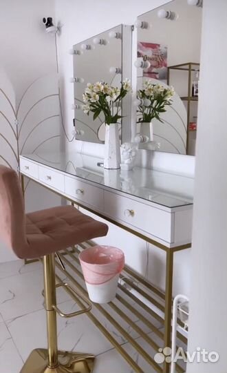 Гримерный стол