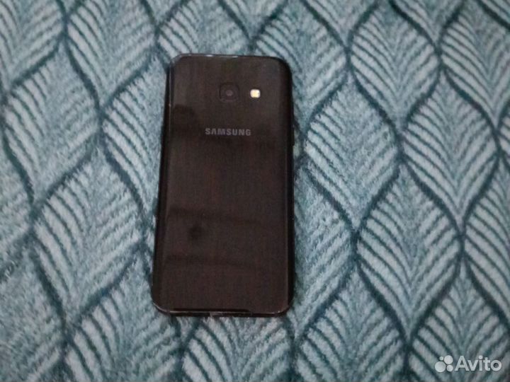 Samsung Galaxy A3 (2017) SM-A320F/DS, 2/16 ГБ