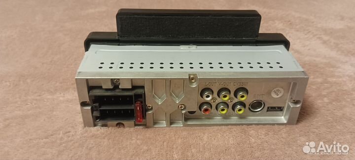 Автомагнитола 1din с экраном