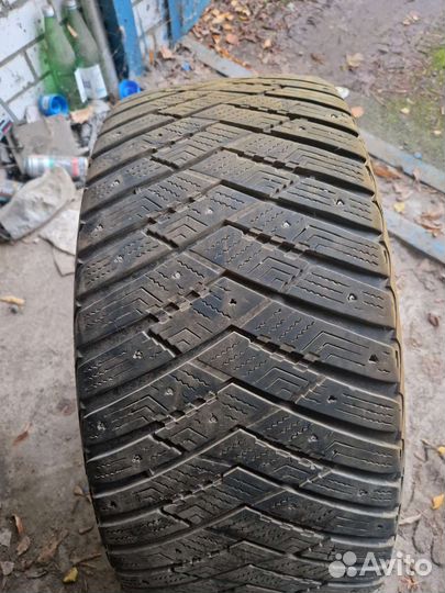Goodyear UltraGrip Ice Arctic SUV 275/45 R20