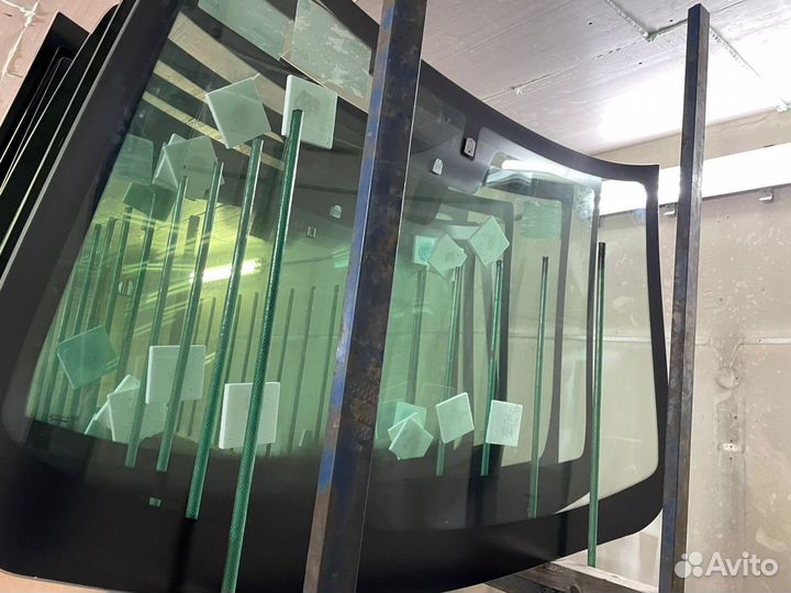 Лобовое стекло Фольцваген Туарег