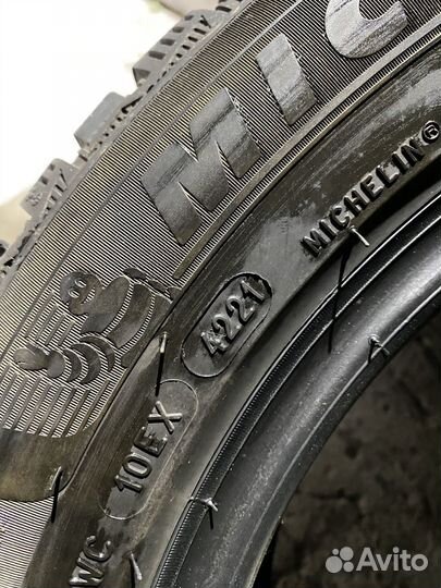 Michelin X-Ice North 4 205/55 R16 94T