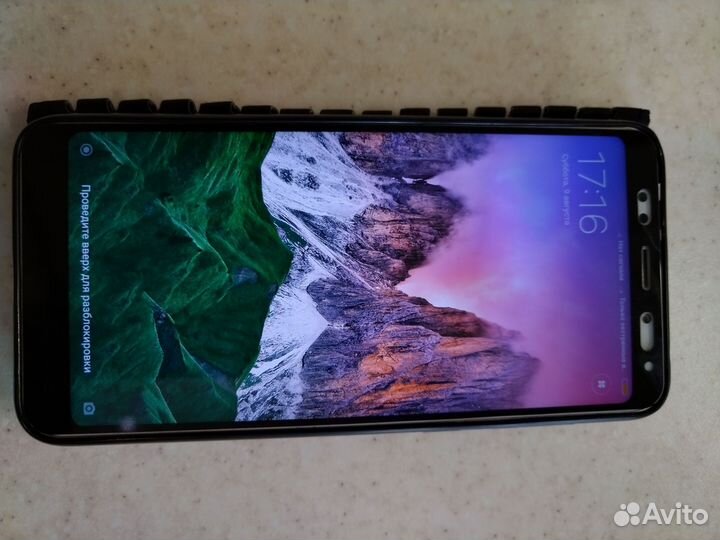 Xiaomi Redmi 5 Plus, 3/32 ГБ