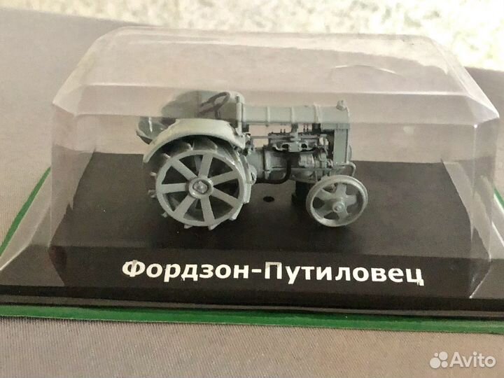 Коллекция моделей тракторы 1:43 Hachette