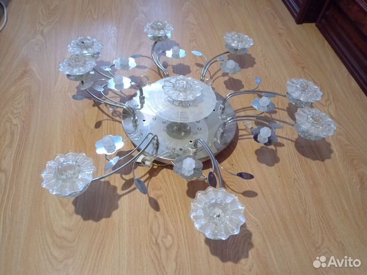 Люстра потолочная цветная