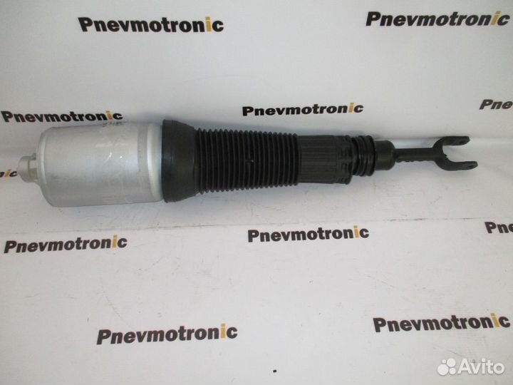 Пневмостойка передняя правая Audi A8 D3