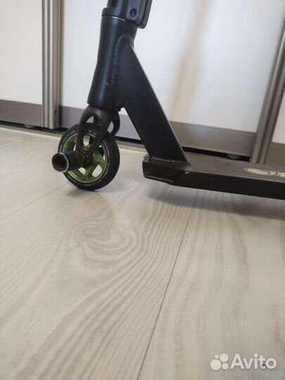 Трюковой самокат + защита