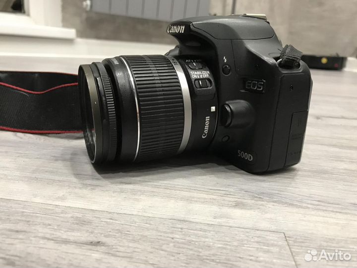 Зеркальный фотоаппарат