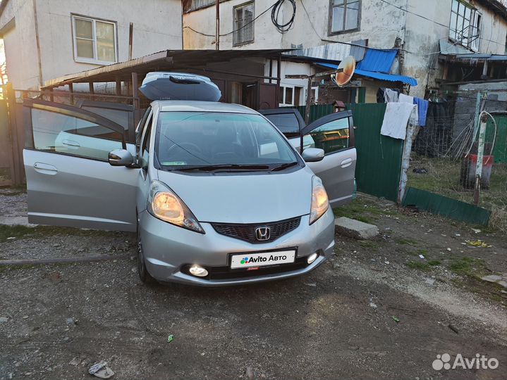 Honda Fit 1.3 CVT, 2010, 283 000 км