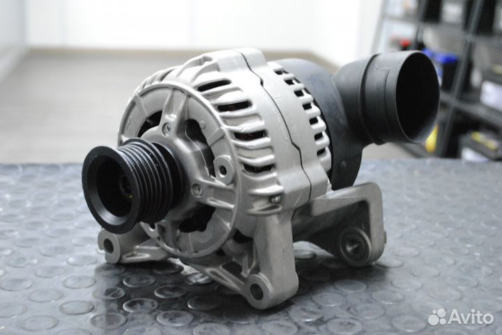 Генератор BMW X5 E53 3.0, E46, E39 2.5 Bosch 90А