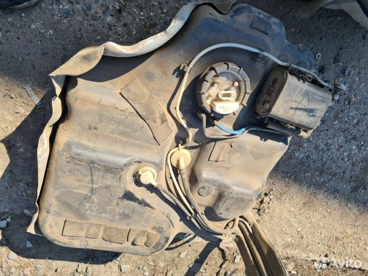 Бензобак Volkswagen Touran 1 1.6 2003