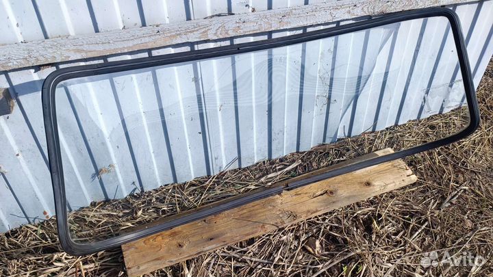 Лобовое и заднее стекло Москвич 412