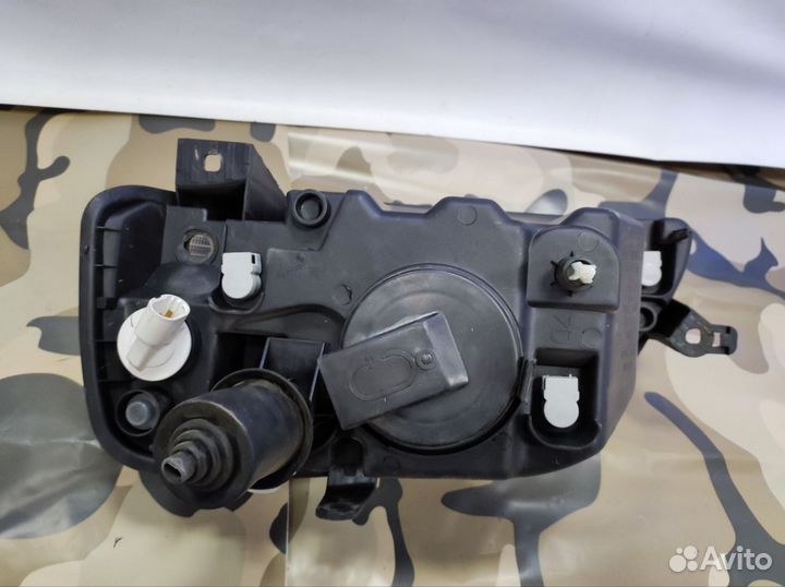 Фара Renault Logan I