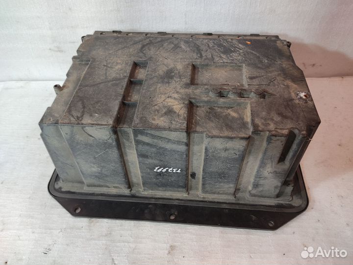 Короб акб bmw x5 e53