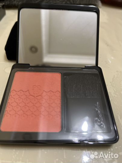 Румяна guerlain rose