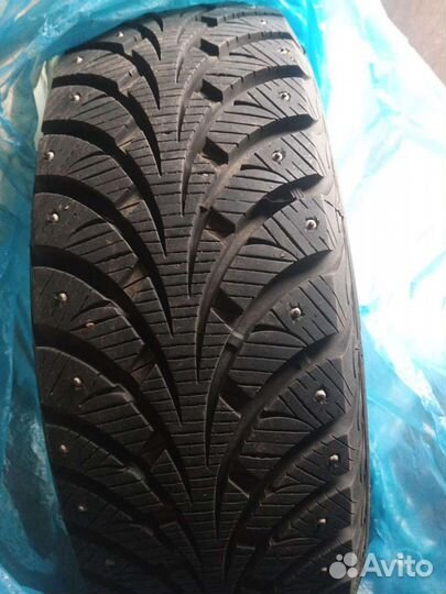 Goodyear UltraGrip Extreme 195/65 R15