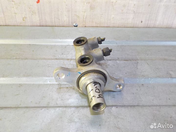 Главный тормозной цилиндр Киа Рио 4 (5) 1.6л