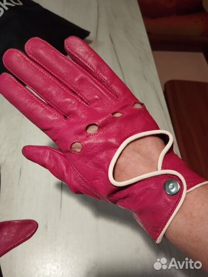 Перчатки женские новые