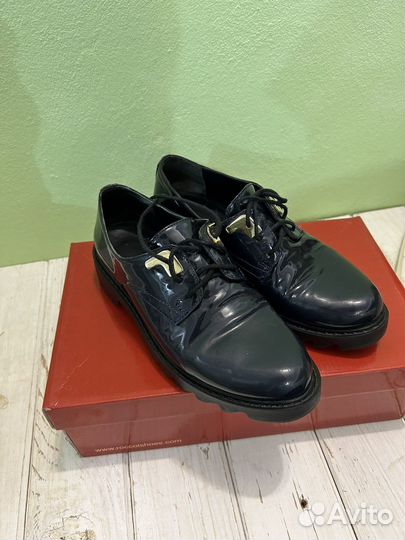 Туфли для девочки 33 34 размер