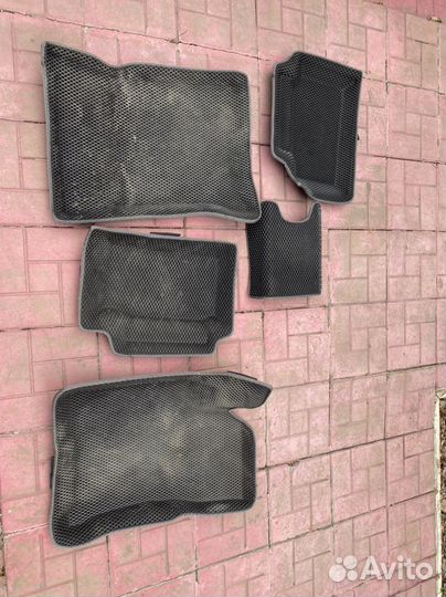 Автомобильные коврики
