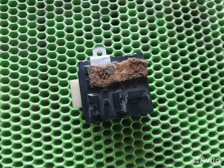 Блок управления климатической установкой Toyota V