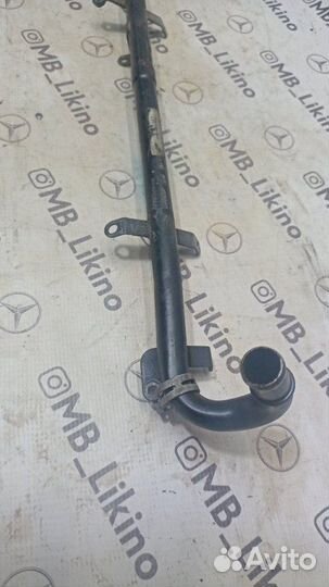 Патрубок системы охлаждения Mercedes M275