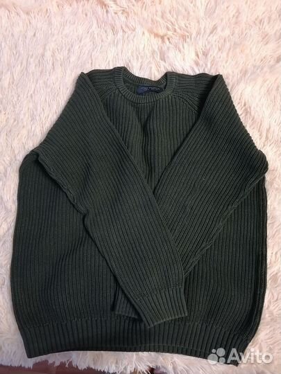 Свитер женский и зонт