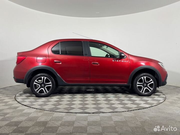 Renault Logan Stepway 1.6 CVT, 2019, 32 000 км