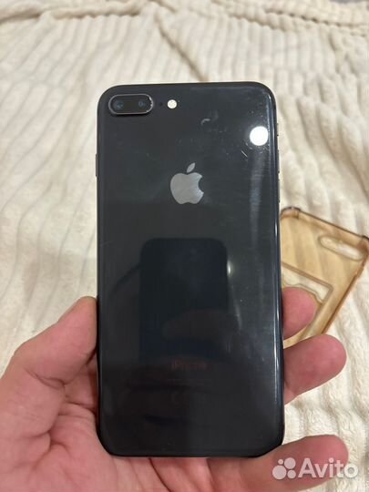 iPhone 8 Plus, 64 ГБ