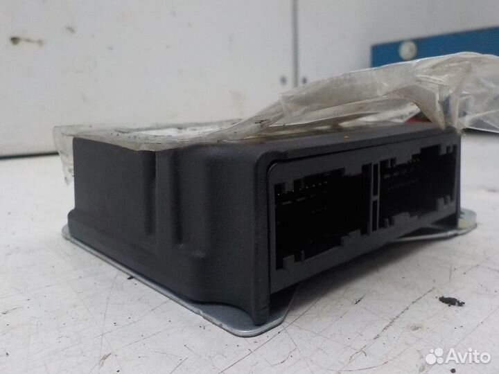 Блок управления подушками безопасности Peugeot 300