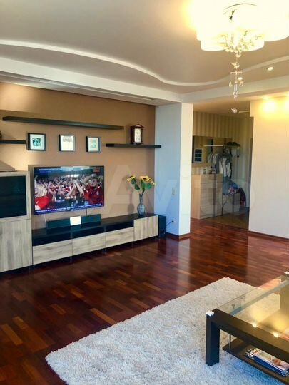 3-к. квартира, 100,3 м², 6/10 эт.