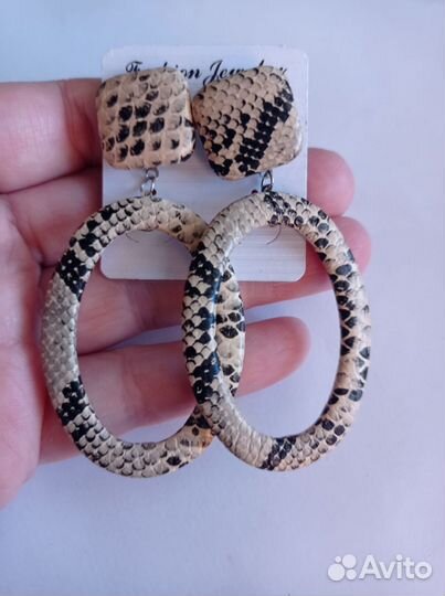 Серьги змеиный принт