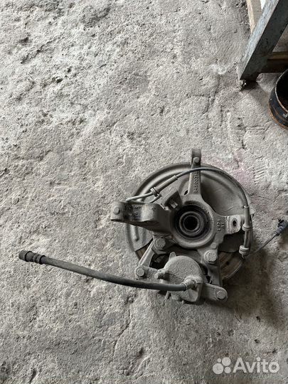 Поворотный кулак передний правый LADA vesta