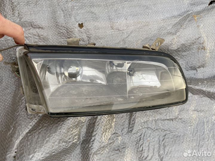 Фара Mazda Millenia