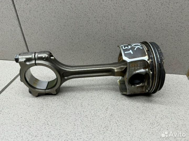 Поршень с шатуном Renault Arkana пробег 46 H5HA450