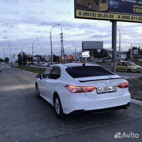 Toyota Camry 70 2018+ Спойлер на багажник X5LH8