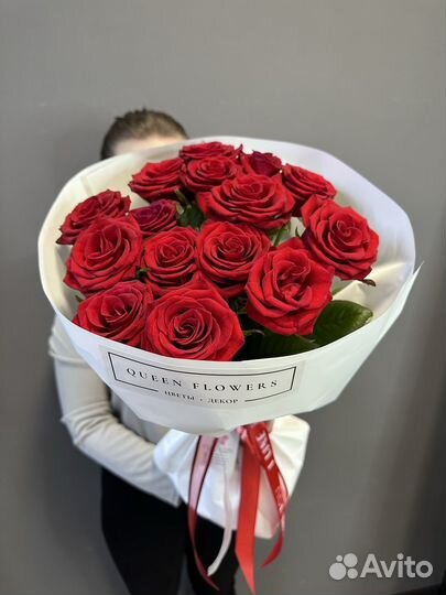 Розы красные