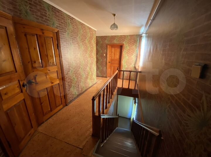 Дом 240 м² на участке 6 сот.