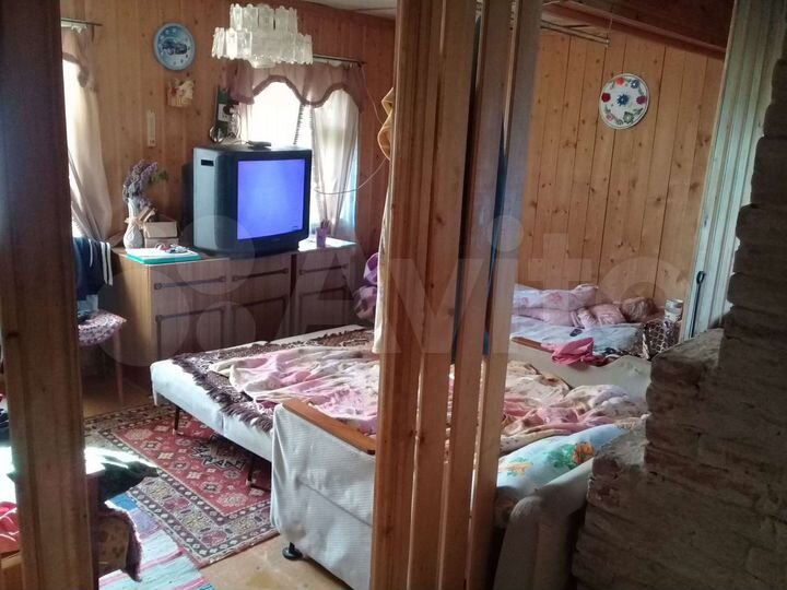 Дом 30 м² на участке 20 сот.