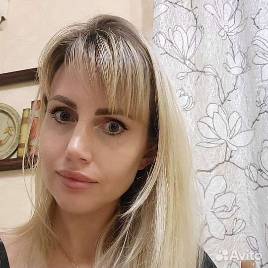 Продавец консультант, хостес, админ