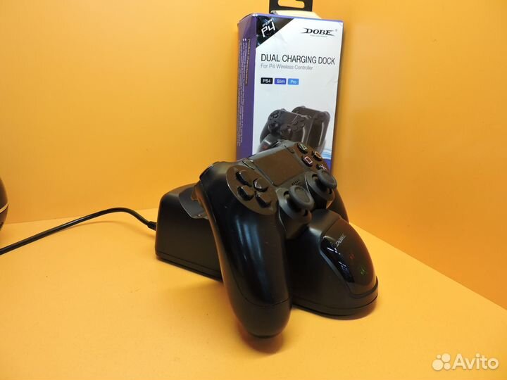 Зарядная станция для геймпадов PS4 / PS5 / Move