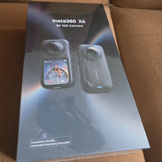 Insta360 x6 Essentials Bundle