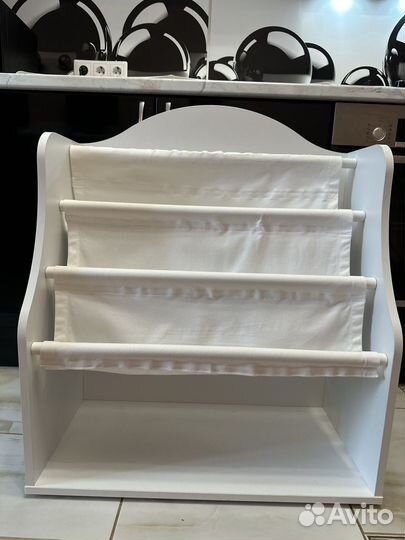 Детская полка для книг монтессори