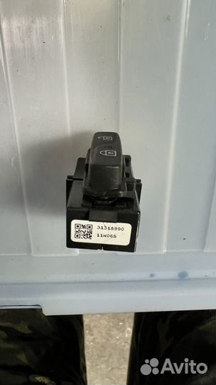 Блок кнопок стеклоподьемника