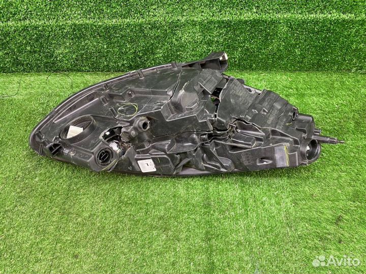 Фара на запчасти лев. Tesla Model 3 5450