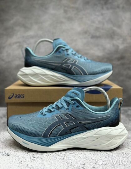 Кроссовки беговые Asics Novablast 4