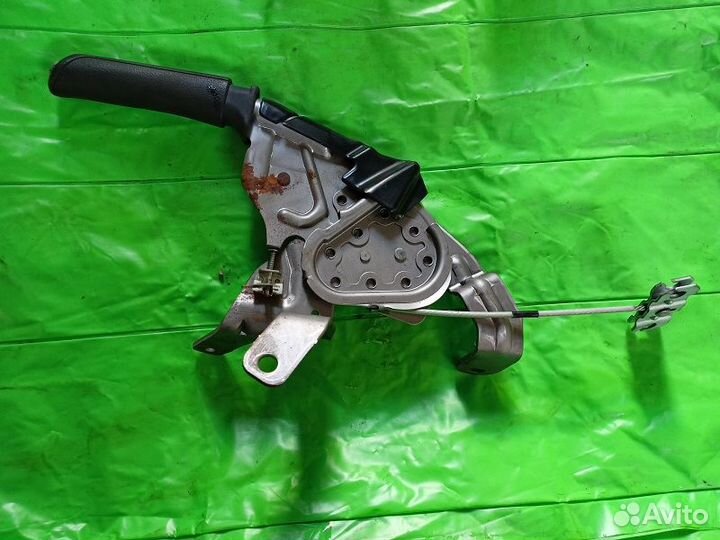 Ручка стояночного тормоза Subaru Impreza GH3 2008г