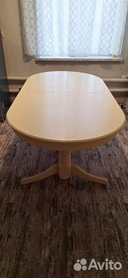 Кухонный стол