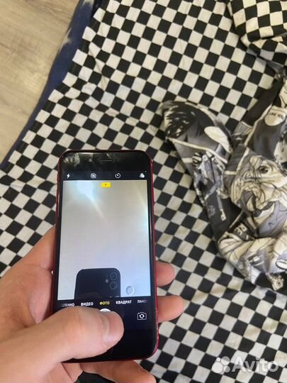 iPhone 8, 64 ГБ